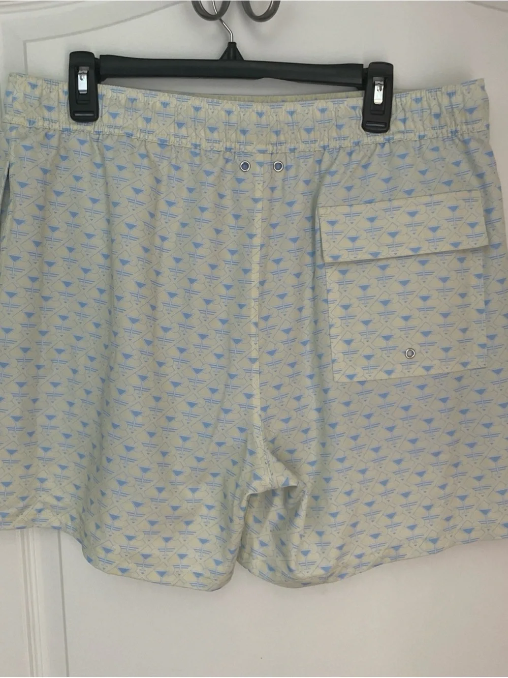 ROBERT GRAHAM NWT Mens XL Martini Tower Yellow Golf Clubs Swim Trunks NWT